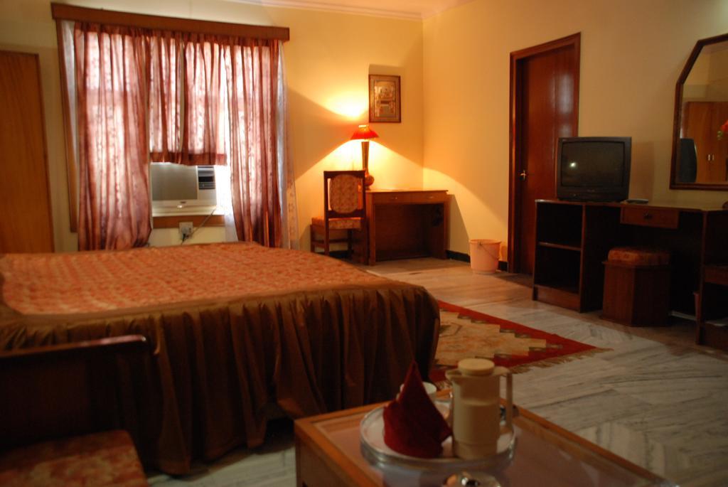 Hotel Ganga Ratan Agra  Room photo
